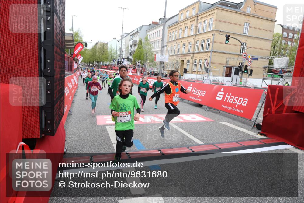 25.04.2026 - Das Zehntel Strokosch-Dieckow http://msf.ph/oto/9631680 25.04.2026 11:03:29 Ziel 5107, 5114, 5530, 5891, 5934, 5937, 7265, 7282, 7292, 7359, 7360, 7824, 7855, 7858, 7862, 7872, 7996 meine-sportfotos.de