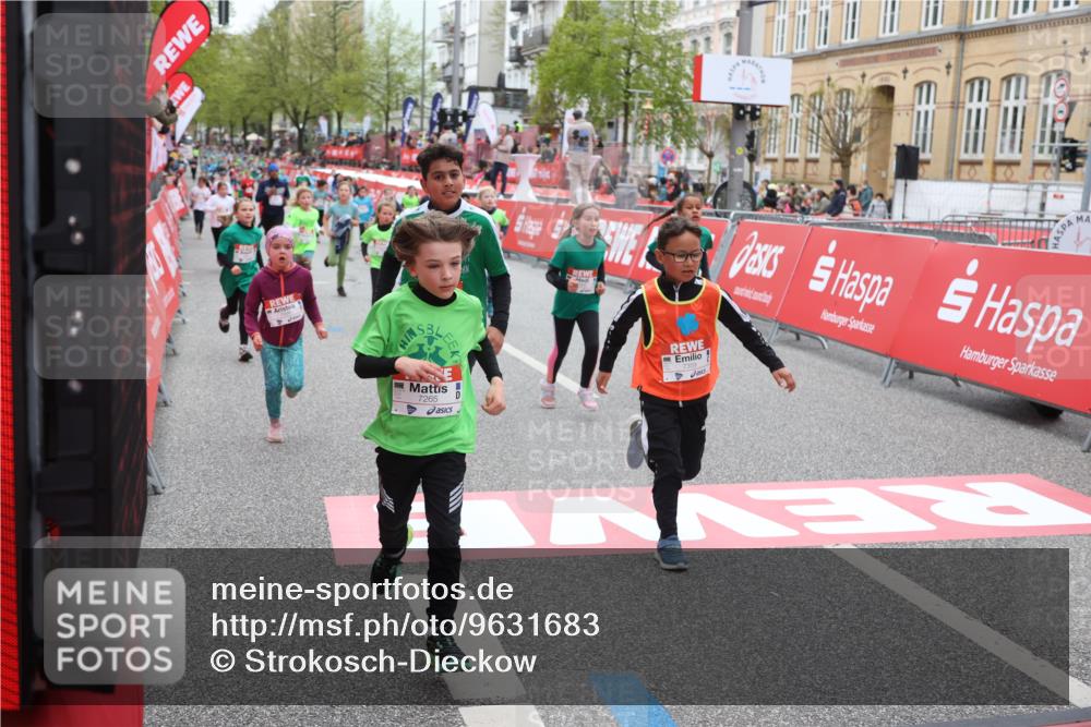 25.04.2026 - Das Zehntel Strokosch-Dieckow http://msf.ph/oto/9631683 25.04.2026 11:03:28 Ziel 5107, 5114, 5530, 5891, 5934, 5937, 6866, 7265, 7359, 7360, 7824, 7855, 7858, 7862, 7872, 7996 meine-sportfotos.de