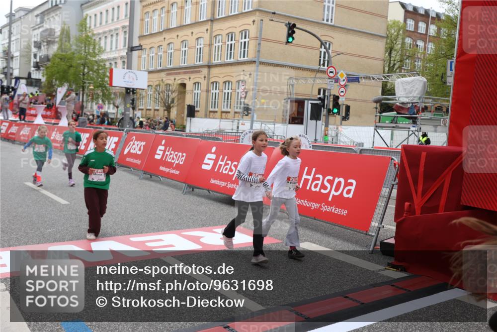 25.04.2026 - Das Zehntel Strokosch-Dieckow http://msf.ph/oto/9631698 25.04.2026 11:03:25 Ziel 5107, 5114, 5157, 5228, 5282, 5466, 5467, 5530, 5934, 5937, 6866, 7855, 7862 meine-sportfotos.de