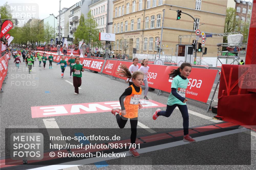 25.04.2026 - Das Zehntel Strokosch-Dieckow http://msf.ph/oto/9631701 25.04.2026 11:03:24 Ziel 5107, 5114, 5157, 5228, 5282, 5466, 5467, 5530, 5934, 5937, 6866, 7787, 7795 meine-sportfotos.de