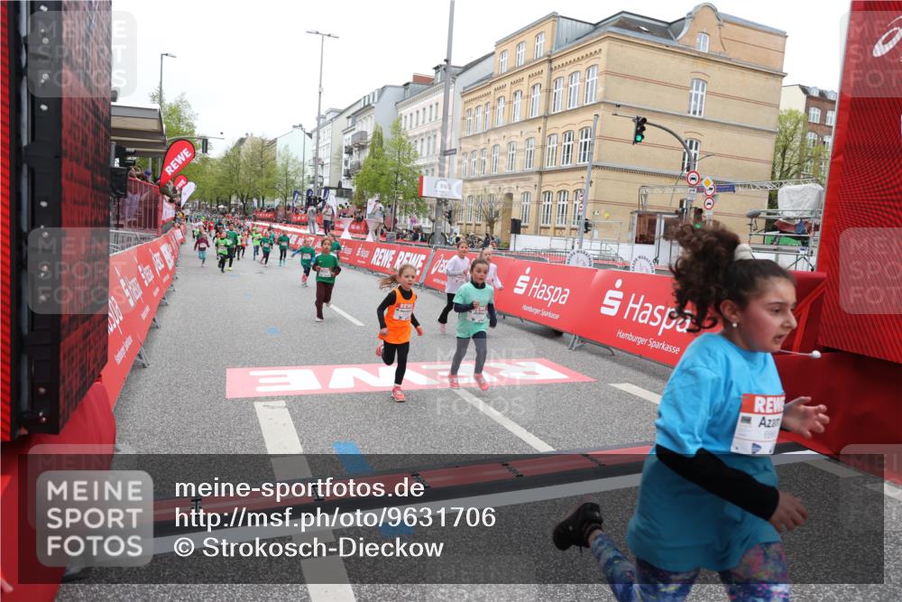25.04.2026 - Das Zehntel Strokosch-Dieckow http://msf.ph/oto/9631706 25.04.2026 11:03:23 Ziel 5107, 5114, 5157, 5228, 5282, 5466, 5467, 5892, 5934, 5937, 5958, 6449, 6452, 6866, 7787, 7795 meine-sportfotos.de