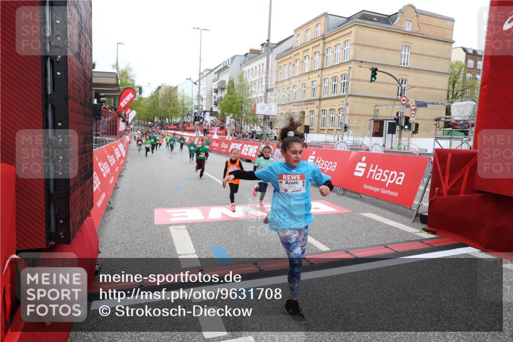 25.04.2026 - Das Zehntel Strokosch-Dieckow http://msf.ph/oto/9631708 25.04.2026 11:03:23 Ziel 5107, 5114, 5157, 5228, 5282, 5466, 5467, 5892, 5934, 5937, 5958, 6449, 6452, 6866, 7787, 7795 meine-sportfotos.de