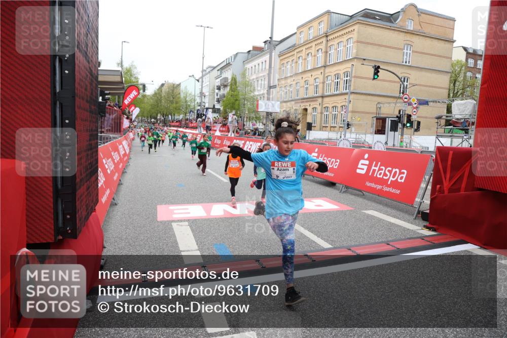 25.04.2026 - Das Zehntel Strokosch-Dieckow http://msf.ph/oto/9631709 25.04.2026 11:03:23 Ziel 5107, 5114, 5157, 5228, 5282, 5466, 5467, 5892, 5934, 5937, 5958, 6449, 6452, 6866, 7787, 7795 meine-sportfotos.de