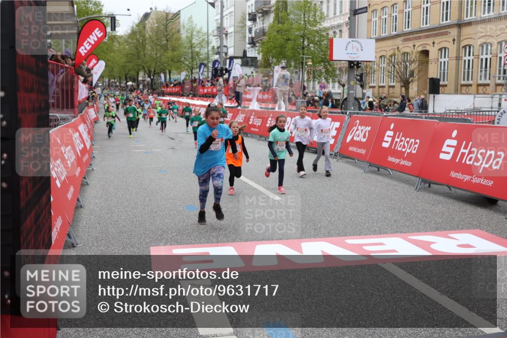 25.04.2026 - Das Zehntel Strokosch-Dieckow http://msf.ph/oto/9631717 25.04.2026 11:03:22 Ziel 5157, 5228, 5282, 5466, 5467, 5892, 5934, 5937, 5958, 6449, 6452, 6865, 6866, 7769, 7787, 7795 meine-sportfotos.de