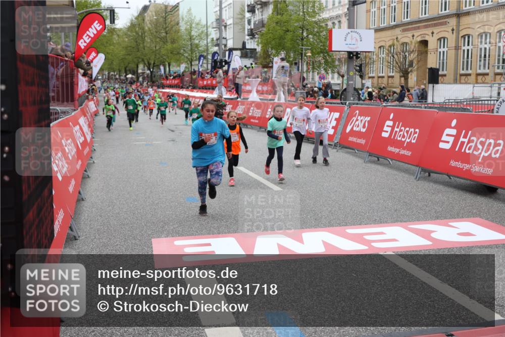 25.04.2026 - Das Zehntel Strokosch-Dieckow http://msf.ph/oto/9631718 25.04.2026 11:03:22 Ziel 5157, 5228, 5282, 5466, 5467, 5892, 5934, 5937, 5958, 6449, 6452, 6865, 6866, 7769, 7787, 7795 meine-sportfotos.de