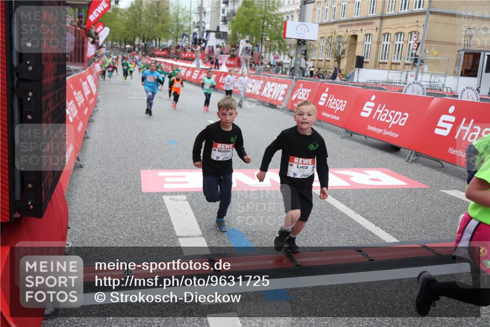25.04.2026 - Das Zehntel Strokosch-Dieckow http://msf.ph/oto/9631725 25.04.2026 11:03:20 Ziel 5157, 5228, 5282, 5466, 5467, 5892, 5958, 5997, 6449, 6452, 6865, 6866, 6885, 7011, 7769, 7787, 7795, 7814 meine-sportfotos.de