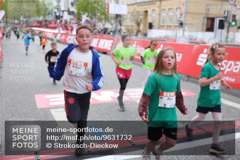 25.04.2026 - Das Zehntel Strokosch-Dieckow http://msf.ph/oto/9631732 25.04.2026 11:03:19 Ziel 5140, 5157, 5228, 5282, 5466, 5467, 5892, 5958, 5997, 6392, 6449, 6452, 6865, 6885, 7011, 7769, 7787, 7795, 7814 meine-sportfotos.de