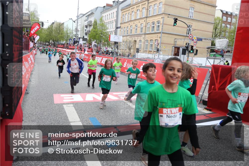 25.04.2026 - Das Zehntel Strokosch-Dieckow http://msf.ph/oto/9631737 25.04.2026 11:03:18 Ziel 5140, 5157, 5228, 5282, 5466, 5467, 5882, 5892, 5958, 5997, 6392, 6449, 6452, 6865, 6885, 7011, 7336, 7769, 7787, 7795, 7814 meine-sportfotos.de