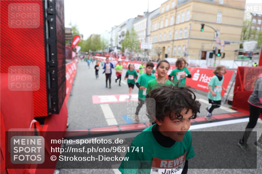 25.04.2026 - Das Zehntel Strokosch-Dieckow http://msf.ph/oto/9631741 25.04.2026 11:03:18 Ziel 5140, 5157, 5228, 5282, 5466, 5467, 5882, 5892, 5958, 5997, 6392, 6449, 6452, 6865, 6885, 7011, 7336, 7769, 7787, 7795, 7814 meine-sportfotos.de