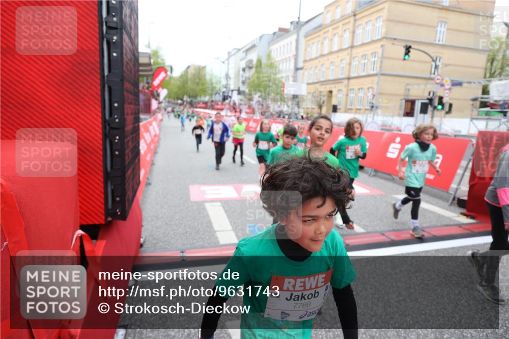 25.04.2026 - Das Zehntel Strokosch-Dieckow http://msf.ph/oto/9631743 25.04.2026 11:03:17 Ziel 5140, 5148, 5157, 5282, 5368, 5385, 5882, 5892, 5958, 5997, 6392, 6449, 6452, 6865, 6885, 7011, 7336, 7769, 7787, 7795, 7814 meine-sportfotos.de