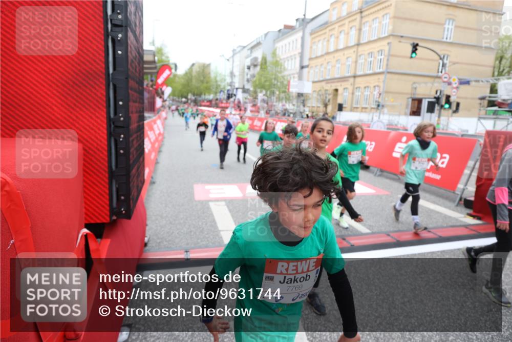 25.04.2026 - Das Zehntel Strokosch-Dieckow http://msf.ph/oto/9631744 25.04.2026 11:03:17 Ziel 5140, 5148, 5157, 5282, 5368, 5385, 5882, 5892, 5958, 5997, 6392, 6449, 6452, 6865, 6885, 7011, 7336, 7769, 7787, 7795, 7814 meine-sportfotos.de