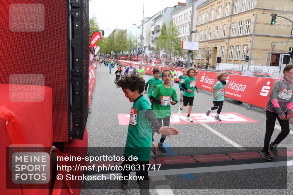 25.04.2026 - Das Zehntel Strokosch-Dieckow http://msf.ph/oto/9631747 25.04.2026 11:03:17 Ziel 5140, 5148, 5157, 5282, 5368, 5385, 5882, 5892, 5958, 5997, 6392, 6449, 6452, 6865, 6885, 7011, 7336, 7769, 7787, 7795, 7814 meine-sportfotos.de
