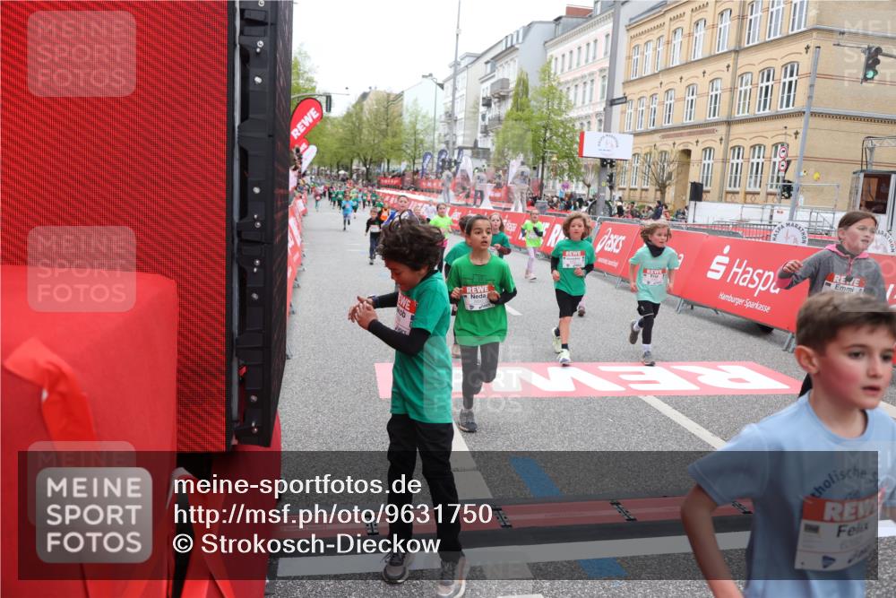 25.04.2026 - Das Zehntel Strokosch-Dieckow http://msf.ph/oto/9631750 25.04.2026 11:03:16 Ziel 5140, 5148, 5368, 5385, 5882, 5892, 5958, 5997, 6282, 6392, 6449, 6452, 6611, 6865, 6885, 7011, 7336, 7769, 7787, 7795, 7814, 7815, 7833 meine-sportfotos.de