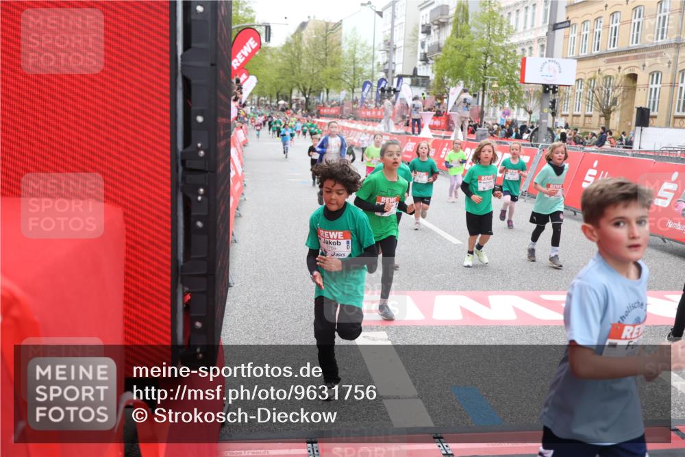 25.04.2026 - Das Zehntel Strokosch-Dieckow http://msf.ph/oto/9631756 25.04.2026 11:03:16 Ziel 5140, 5148, 5368, 5385, 5882, 5892, 5958, 5997, 6282, 6392, 6449, 6452, 6611, 6865, 6885, 7011, 7336, 7769, 7787, 7795, 7814, 7815, 7833 meine-sportfotos.de