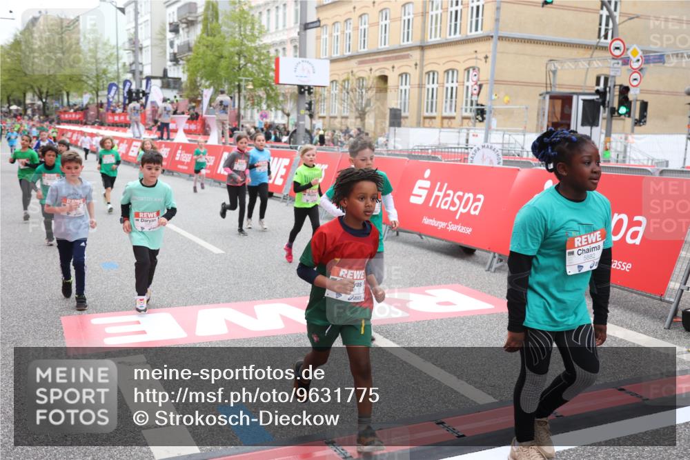25.04.2026 - Das Zehntel Strokosch-Dieckow http://msf.ph/oto/9631775 25.04.2026 11:03:13 Ziel 5140, 5148, 5332, 5345, 5368, 5385, 5882, 5997, 6282, 6392, 6396, 6398, 6405, 6611, 6885, 7011, 7336, 7814, 7815, 7833 meine-sportfotos.de