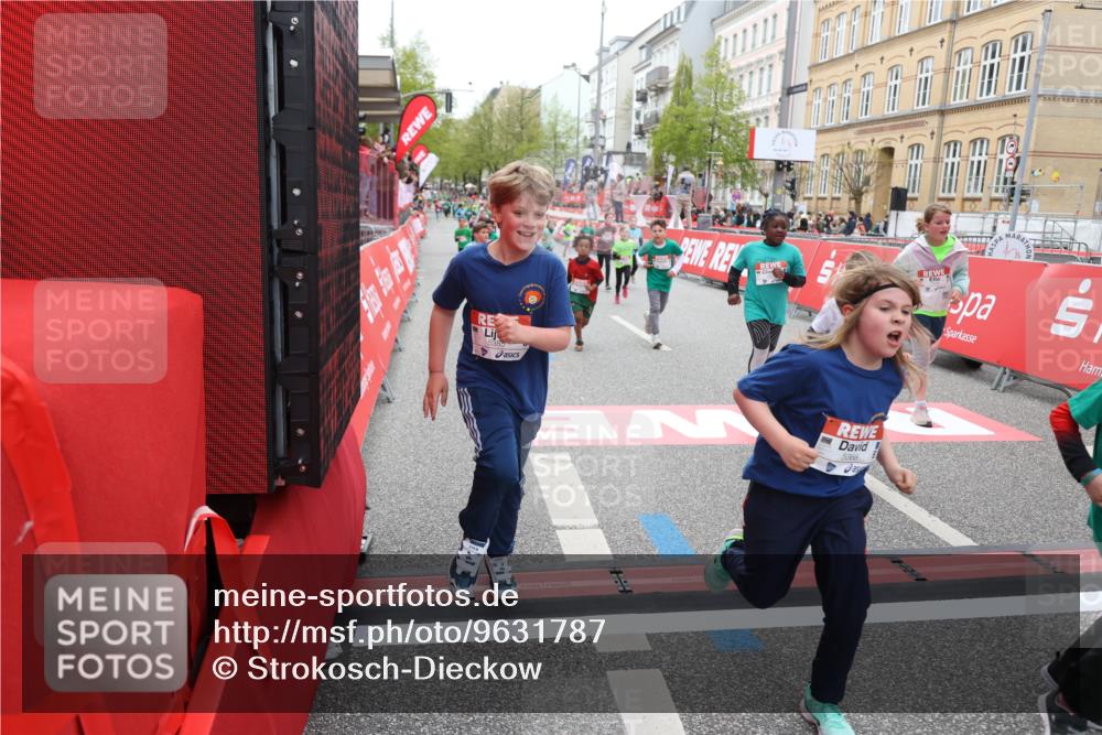 25.04.2026 - Das Zehntel Strokosch-Dieckow http://msf.ph/oto/9631787 25.04.2026 11:03:11 Ziel 5123, 5140, 5148, 5332, 5345, 5359, 5361, 5368, 5385, 5663, 5717, 5723, 5882, 6282, 6392, 6396, 6398, 6405, 6611, 7336, 7485, 7524, 7536, 7815, 7833 meine-sportfotos.de