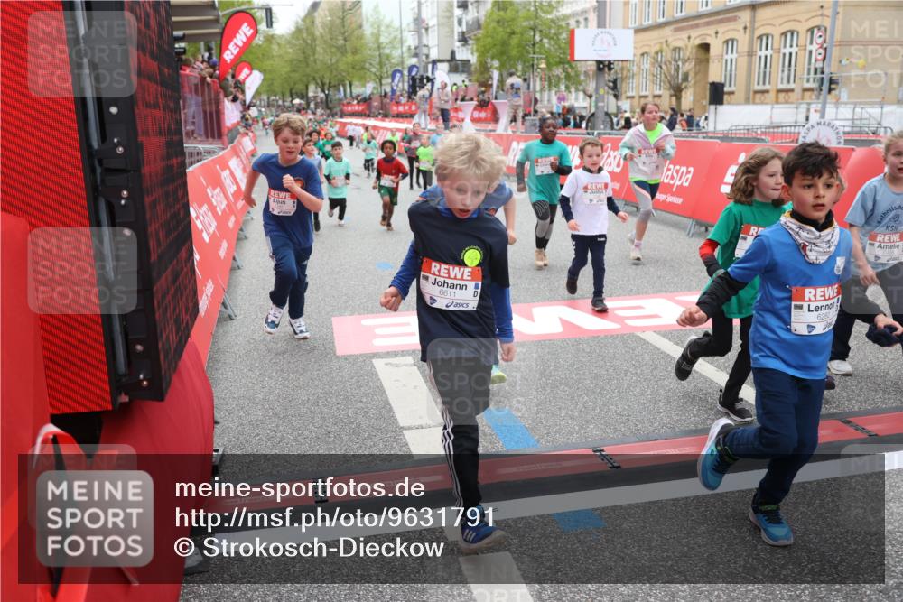 25.04.2026 - Das Zehntel Strokosch-Dieckow http://msf.ph/oto/9631791 25.04.2026 11:03:11 Ziel 5123, 5140, 5148, 5332, 5345, 5359, 5361, 5368, 5385, 5663, 5717, 5723, 5882, 6282, 6392, 6396, 6398, 6405, 6611, 7336, 7485, 7524, 7536, 7815, 7833 meine-sportfotos.de