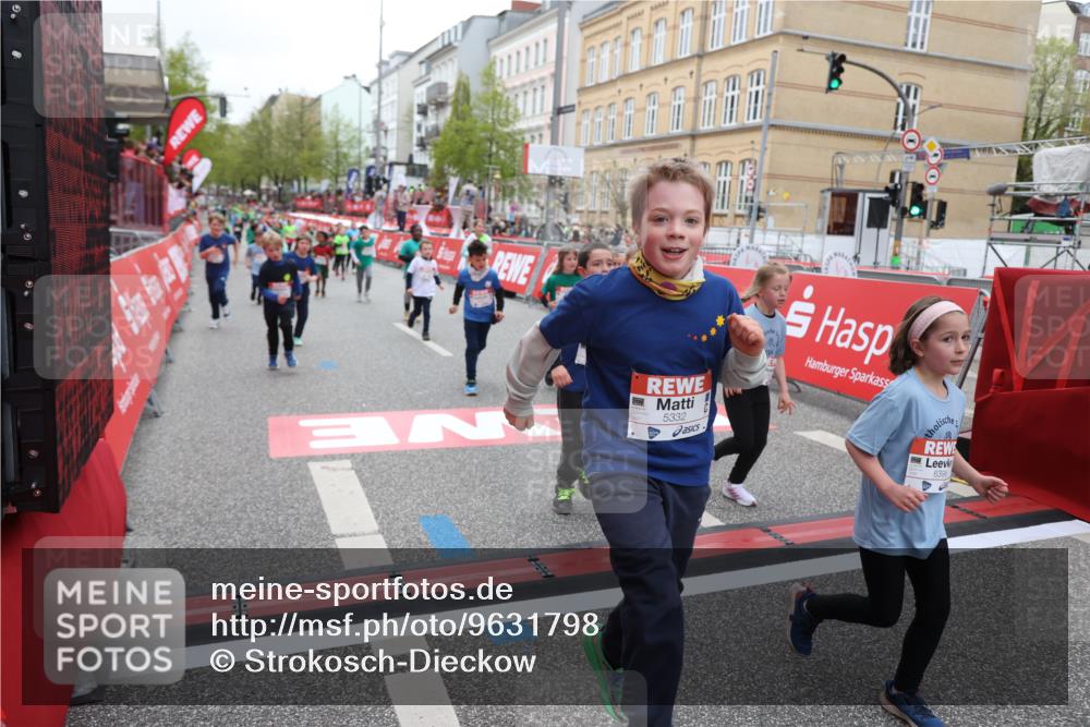 25.04.2026 - Das Zehntel Strokosch-Dieckow http://msf.ph/oto/9631798 25.04.2026 11:03:09 Ziel 5123, 5148, 5220, 5332, 5345, 5359, 5361, 5368, 5385, 5462, 5465, 5663, 5717, 5723, 6282, 6396, 6398, 6405, 6611, 7428, 7434, 7485, 7488, 7524, 7536, 7815, 7833 meine-sportfotos.de