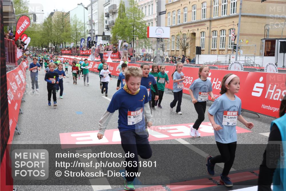 25.04.2026 - Das Zehntel Strokosch-Dieckow http://msf.ph/oto/9631801 25.04.2026 11:03:08 Ziel 5123, 5220, 5332, 5345, 5359, 5361, 5462, 5465, 5663, 5717, 5723, 6282, 6396, 6398, 6405, 6611, 7428, 7434, 7485, 7488, 7524, 7536, 7815, 7833 meine-sportfotos.de