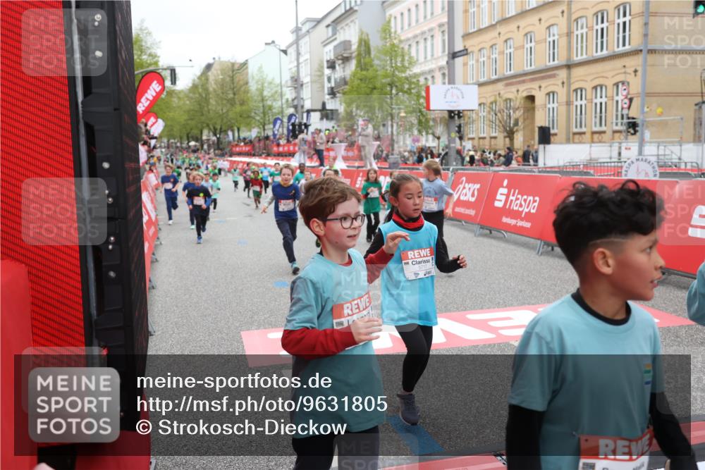 25.04.2026 - Das Zehntel Strokosch-Dieckow http://msf.ph/oto/9631805 25.04.2026 11:03:07 Ziel 5123, 5220, 5321, 5332, 5345, 5359, 5361, 5462, 5465, 5663, 5717, 5723, 6396, 6398, 6405, 7428, 7434, 7485, 7488, 7524, 7536, 7642 meine-sportfotos.de