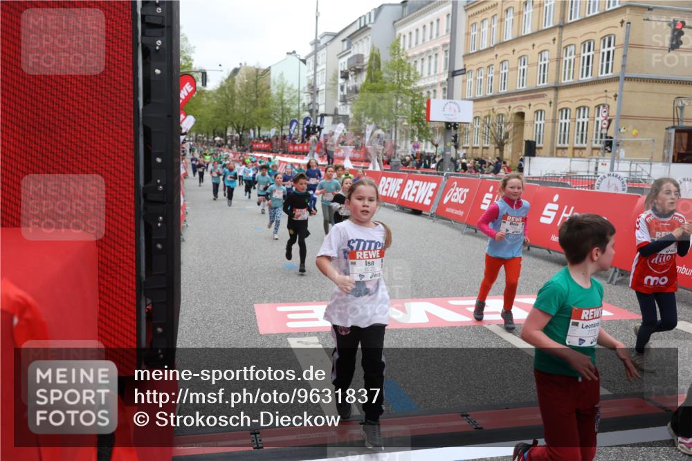 25.04.2026 - Das Zehntel Strokosch-Dieckow http://msf.ph/oto/9631837 25.04.2026 11:03:01 Ziel 5076, 5253, 5313, 5314, 5321, 5462, 5465, 5491, 6223, 6233, 6254, 6397, 6569, 6578, 6582, 6595, 6689, 6690, 6725, 6731, 6767, 6827, 6846, 6992, 7488, 7642, 7773, 7776, 7920, 7997 meine-sportfotos.de