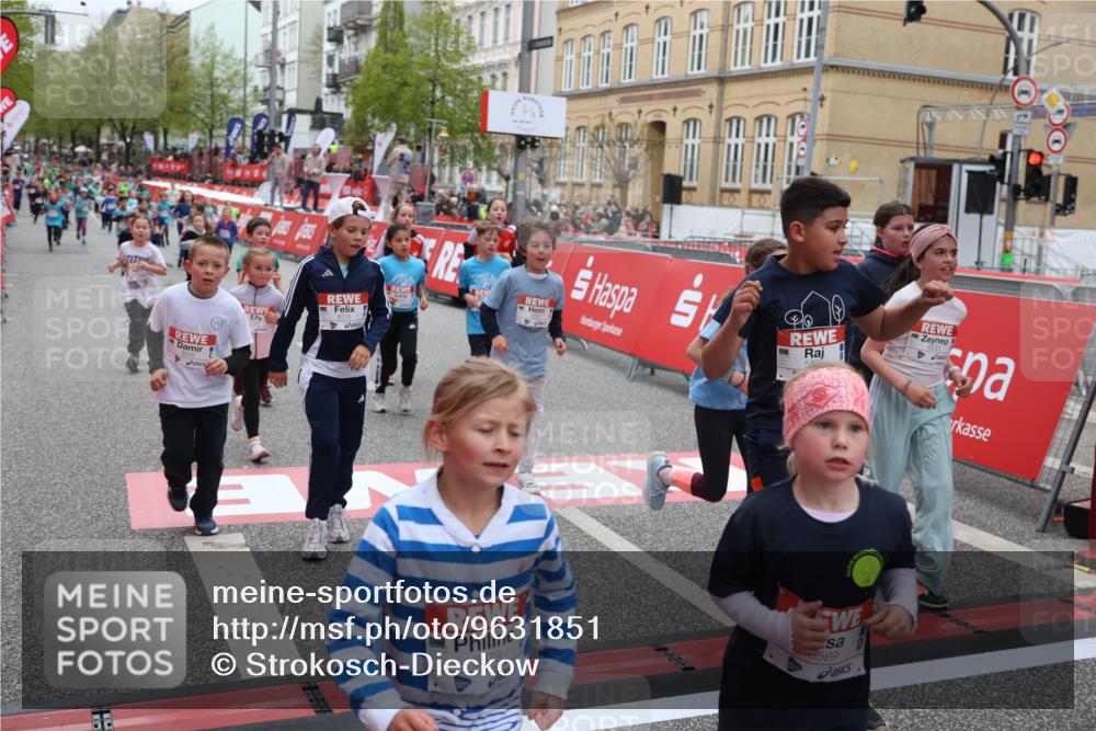 25.04.2026 - Das Zehntel Strokosch-Dieckow http://msf.ph/oto/9631851 25.04.2026 11:02:58 Ziel 5076, 5149, 5242, 5253, 5313, 5314, 5491, 6223, 6233, 6254, 6397, 6401, 6569, 6578, 6582, 6595, 6689, 6690, 6725, 6731, 6767, 6827, 6846, 6992, 7001, 7773, 7776, 7920, 7924, 7997 meine-sportfotos.de