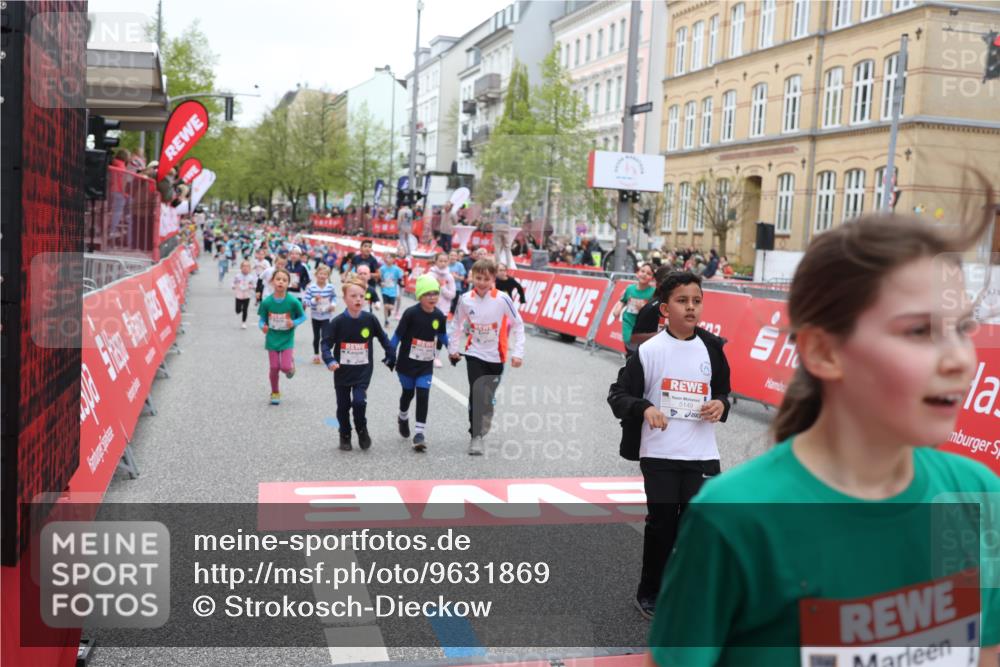 25.04.2026 - Das Zehntel Strokosch-Dieckow http://msf.ph/oto/9631869 25.04.2026 11:02:54 Ziel 5147, 5149, 5242, 5868, 6401, 6582, 6595, 6725, 6992, 7001, 7581, 7617, 7773, 7920, 7924, 7974 meine-sportfotos.de