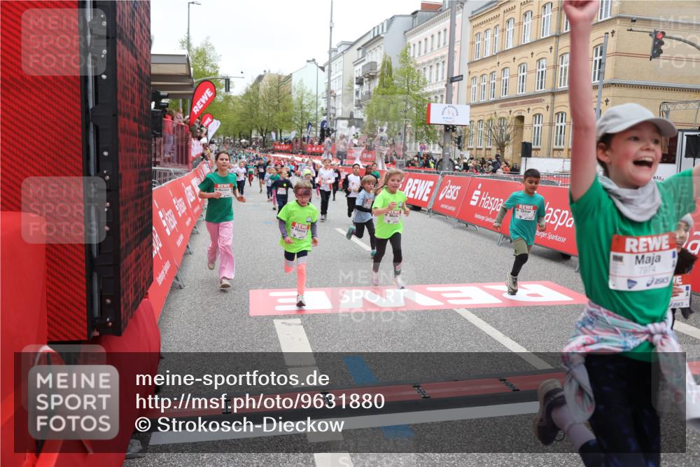 25.04.2026 - Das Zehntel Strokosch-Dieckow http://msf.ph/oto/9631880 25.04.2026 11:02:51 Ziel 5065, 5147, 5242, 5363, 5868, 5992, 6401, 6760, 7001, 7581, 7617, 7924, 7974 meine-sportfotos.de