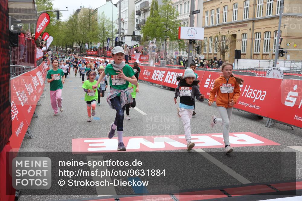 25.04.2026 - Das Zehntel Strokosch-Dieckow http://msf.ph/oto/9631884 25.04.2026 11:02:50 Ziel 5065, 5147, 5242, 5363, 5653, 5868, 5992, 6401, 6760, 7001, 7581, 7617, 7924, 7974 meine-sportfotos.de
