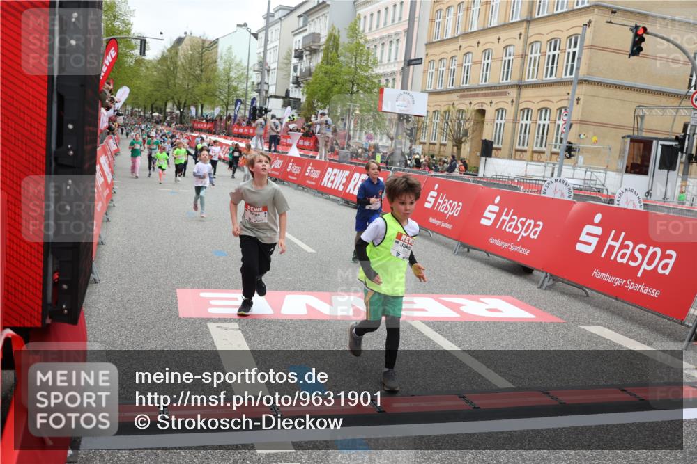 25.04.2026 - Das Zehntel Strokosch-Dieckow http://msf.ph/oto/9631901 25.04.2026 11:02:46 Ziel 5065, 5310, 5312, 5363, 5479, 5653, 5992, 6688, 6760, 7789 meine-sportfotos.de