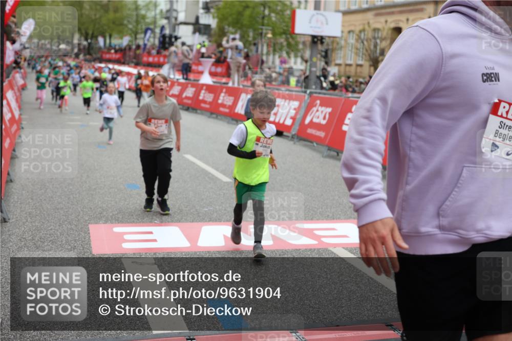 25.04.2026 - Das Zehntel Strokosch-Dieckow http://msf.ph/oto/9631904 25.04.2026 11:02:45 Ziel 5065, 5310, 5312, 5363, 5479, 5653, 5992, 6688, 6760, 7789 meine-sportfotos.de