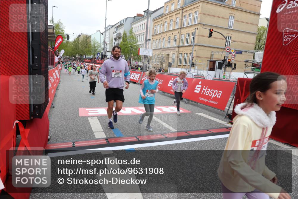 25.04.2026 - Das Zehntel Strokosch-Dieckow http://msf.ph/oto/9631908 25.04.2026 11:02:44 Ziel 5065, 5310, 5312, 5479, 5653, 5992, 6688, 6760, 7542, 7789 meine-sportfotos.de