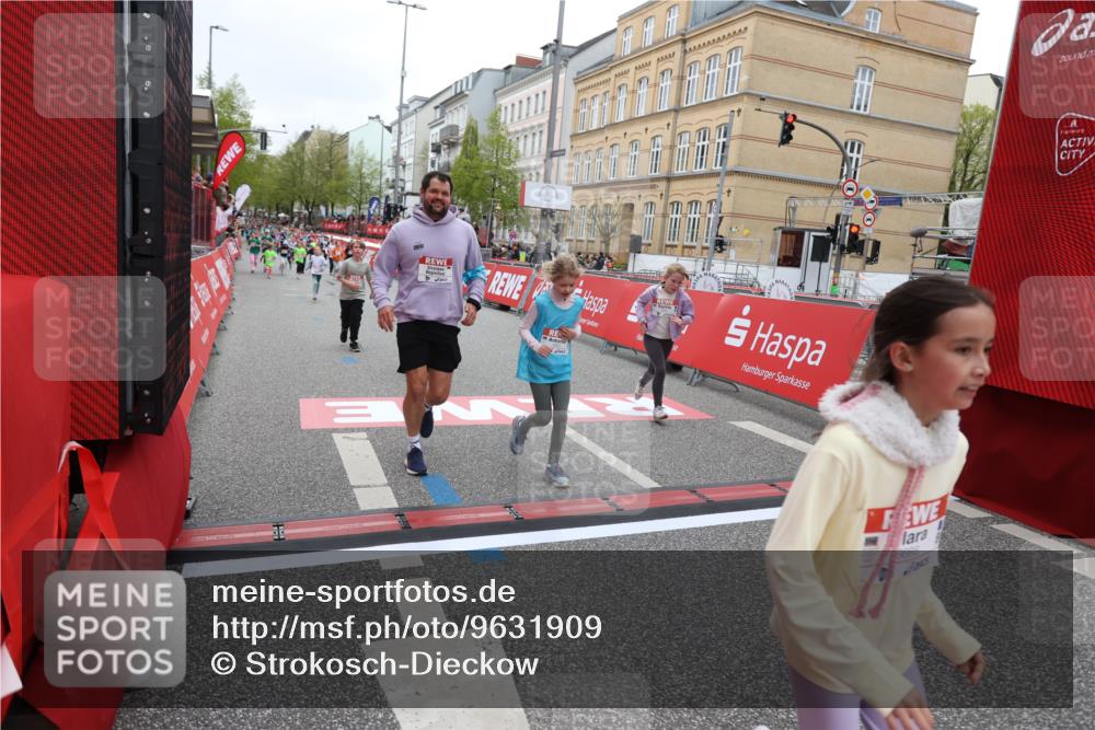 25.04.2026 - Das Zehntel Strokosch-Dieckow http://msf.ph/oto/9631909 25.04.2026 11:02:44 Ziel 5065, 5310, 5312, 5479, 5653, 5992, 6688, 6760, 7542, 7789 meine-sportfotos.de