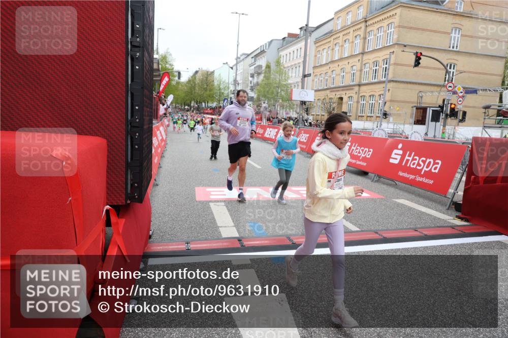 25.04.2026 - Das Zehntel Strokosch-Dieckow http://msf.ph/oto/9631910 25.04.2026 11:02:44 Ziel 5065, 5310, 5312, 5479, 5653, 5992, 6688, 6760, 7542, 7789 meine-sportfotos.de