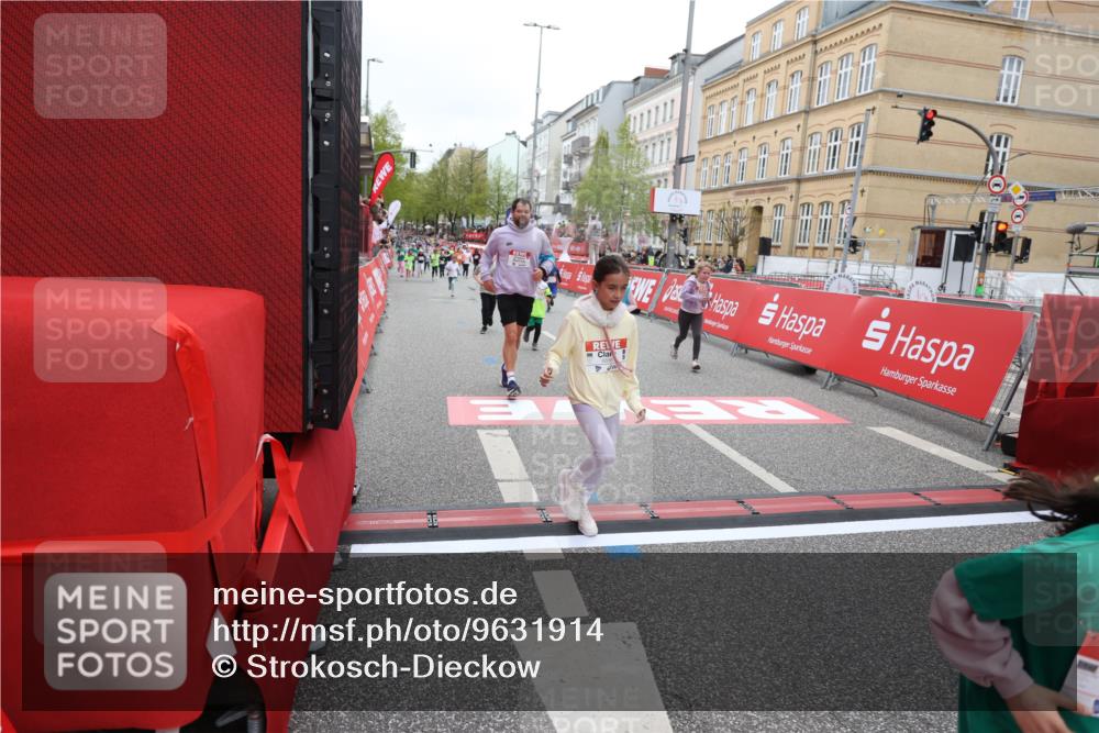 25.04.2026 - Das Zehntel Strokosch-Dieckow http://msf.ph/oto/9631914 25.04.2026 11:02:43 Ziel 5065, 5310, 5312, 5479, 5653, 5935, 6688, 7542, 7789 meine-sportfotos.de