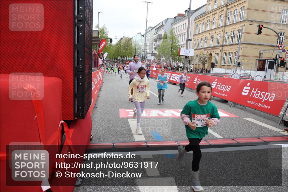 25.04.2026 - Das Zehntel Strokosch-Dieckow http://msf.ph/oto/9631917 25.04.2026 11:02:43 Ziel 5065, 5310, 5312, 5479, 5653, 5935, 6688, 7542, 7789 meine-sportfotos.de