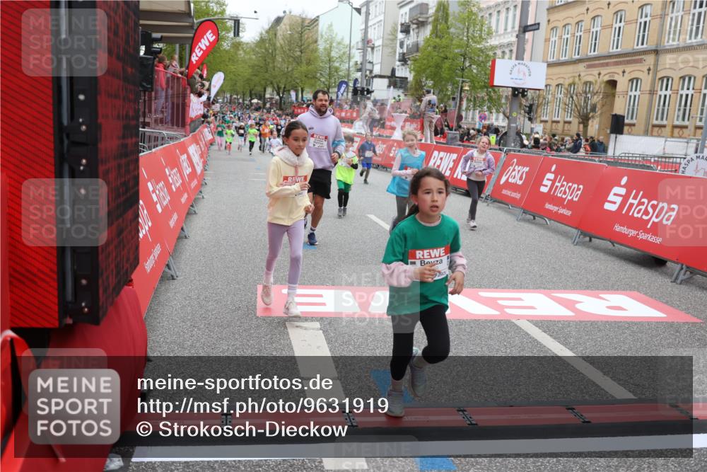 25.04.2026 - Das Zehntel Strokosch-Dieckow http://msf.ph/oto/9631919 25.04.2026 11:02:43 Ziel 5065, 5310, 5312, 5479, 5653, 5935, 6688, 7542, 7789 meine-sportfotos.de