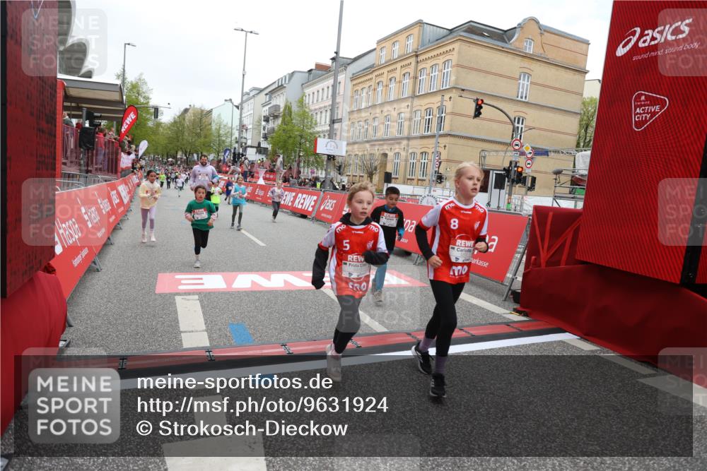 25.04.2026 - Das Zehntel Strokosch-Dieckow http://msf.ph/oto/9631924 25.04.2026 11:02:41 Ziel 5118, 5310, 5312, 5479, 5664, 5935, 5947, 6453, 6688, 7157, 7542, 7789 meine-sportfotos.de