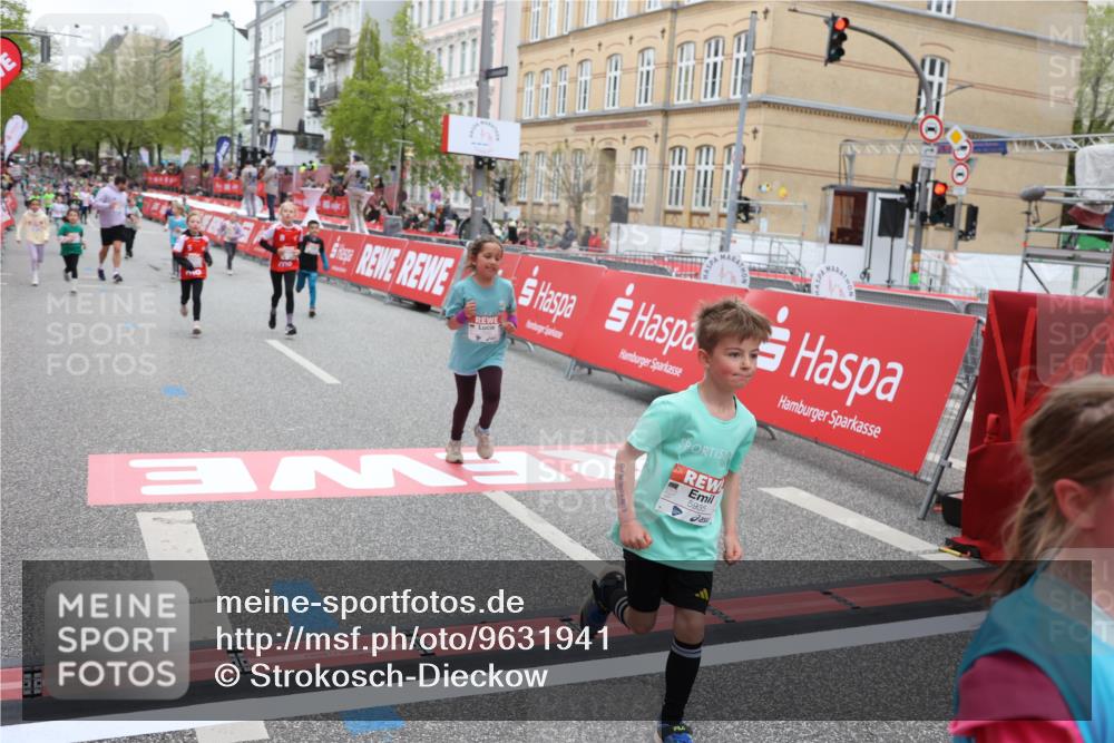 25.04.2026 - Das Zehntel Strokosch-Dieckow http://msf.ph/oto/9631941 25.04.2026 11:02:38 Ziel 5118, 5133, 5138, 5310, 5312, 5369, 5664, 5670, 5718, 5935, 5941, 5947, 6170, 6203, 6453, 7085, 7157, 7188, 7502, 7542, 7670 meine-sportfotos.de
