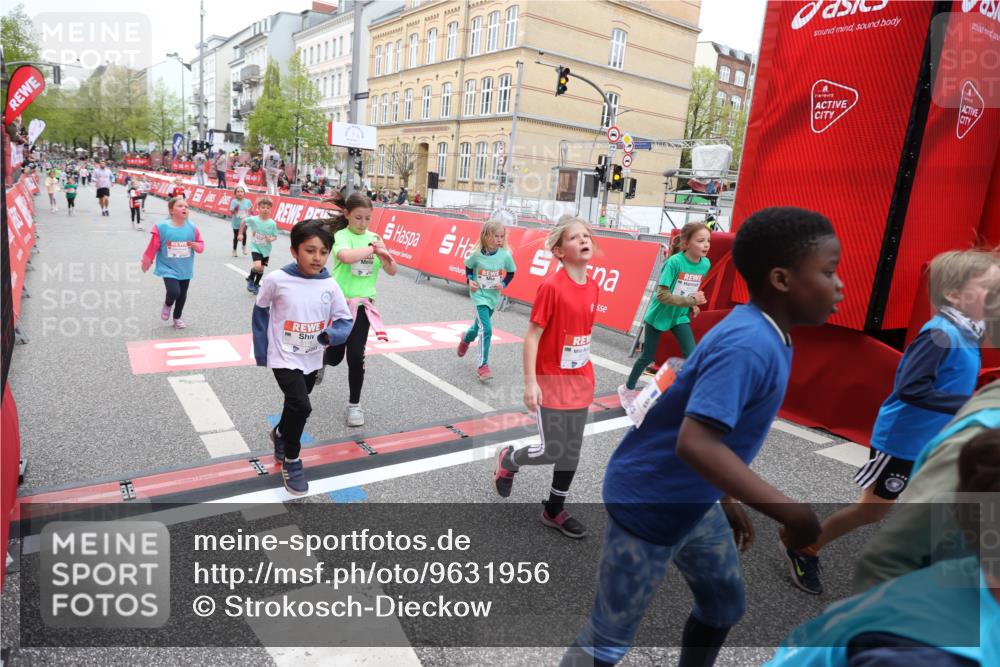 25.04.2026 - Das Zehntel Strokosch-Dieckow http://msf.ph/oto/9631956 25.04.2026 11:02:35 Ziel 5055, 5118, 5131, 5133, 5138, 5369, 5664, 5670, 5718, 5935, 5941, 5947, 6170, 6203, 6204, 6211, 6453, 6464, 6549, 6833, 7020, 7085, 7157, 7188, 7502, 7670 meine-sportfotos.de