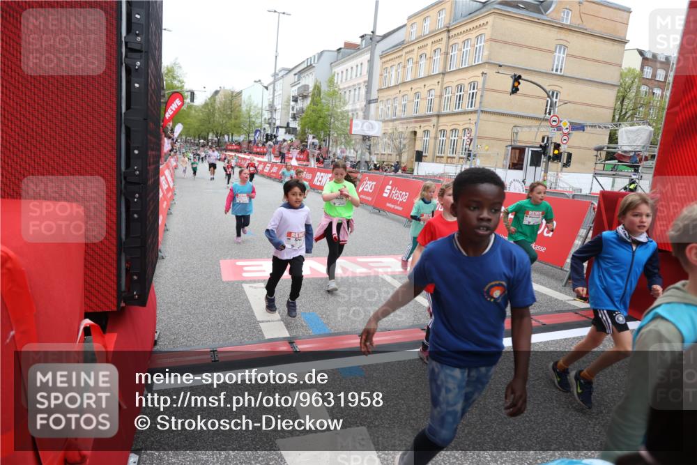 25.04.2026 - Das Zehntel Strokosch-Dieckow http://msf.ph/oto/9631958 25.04.2026 11:02:35 Ziel 5055, 5118, 5131, 5133, 5138, 5369, 5664, 5670, 5718, 5935, 5941, 5947, 6170, 6203, 6204, 6211, 6453, 6464, 6549, 6833, 7020, 7085, 7157, 7188, 7502, 7670 meine-sportfotos.de