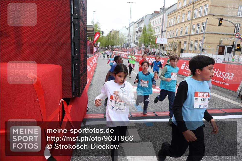 25.04.2026 - Das Zehntel Strokosch-Dieckow http://msf.ph/oto/9631966 25.04.2026 11:02:34 Ziel 5055, 5118, 5131, 5133, 5138, 5369, 5664, 5670, 5718, 5941, 5947, 6170, 6203, 6204, 6211, 6453, 6464, 6549, 6833, 7020, 7085, 7157, 7188, 7502, 7670 meine-sportfotos.de