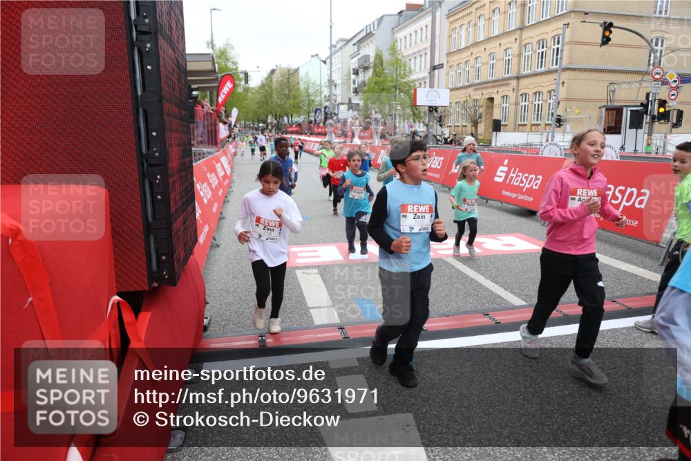 25.04.2026 - Das Zehntel Strokosch-Dieckow http://msf.ph/oto/9631971 25.04.2026 11:02:33 Ziel 5055, 5118, 5131, 5133, 5138, 5369, 5670, 5718, 5941, 5947, 6170, 6203, 6204, 6211, 6453, 6464, 6549, 6833, 7020, 7085, 7157, 7188, 7482, 7502, 7670 meine-sportfotos.de