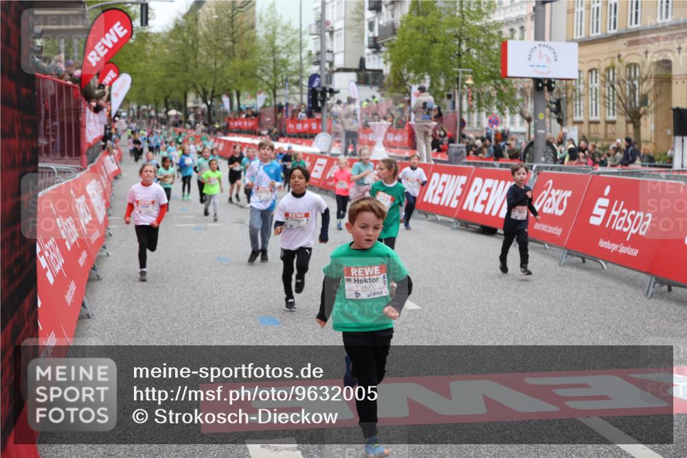 25.04.2026 - Das Zehntel Strokosch-Dieckow http://msf.ph/oto/9632005 25.04.2026 11:02:06 Ziel 5160, 5171, 5188, 5254, 5431, 5455, 5588, 5966, 6435, 6436, 6444, 6509, 6513, 6575, 7304, 7671 meine-sportfotos.de