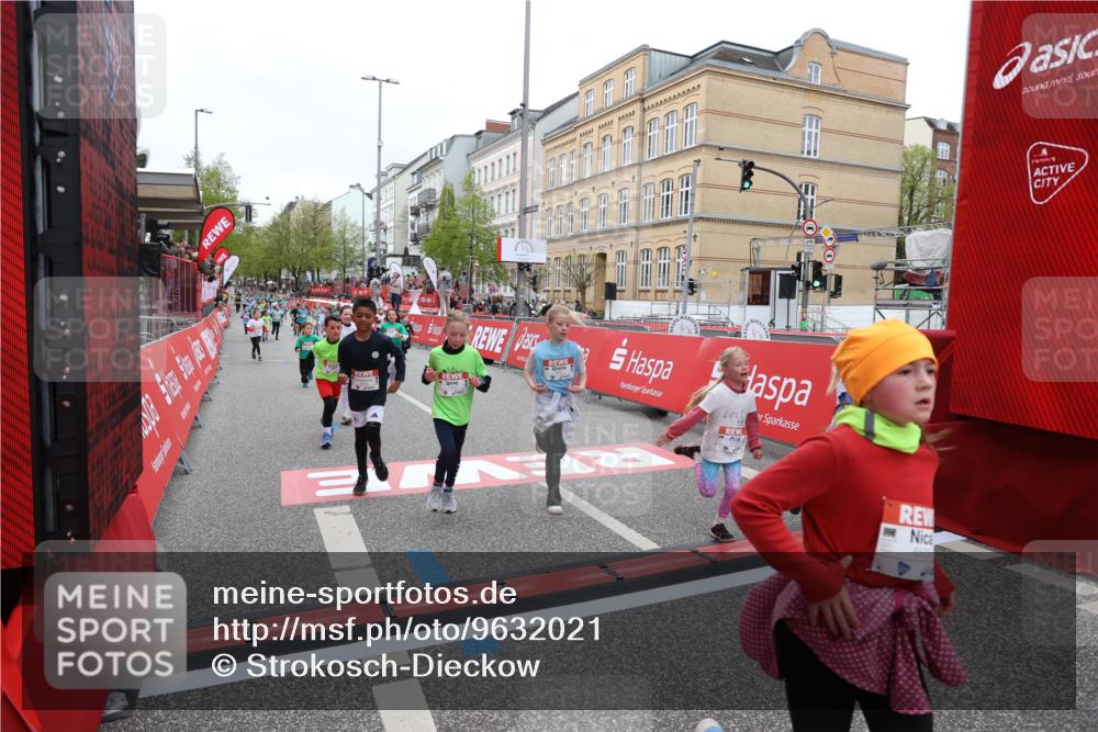 25.04.2026 - Das Zehntel Strokosch-Dieckow http://msf.ph/oto/9632021 25.04.2026 11:02:03 Ziel 5171, 5254, 5431, 5455, 5588, 5672, 5714, 5966, 6435, 6444, 6509, 6513, 7071, 7304, 7323, 7510, 7528, 7671, 7676, 7804 meine-sportfotos.de
