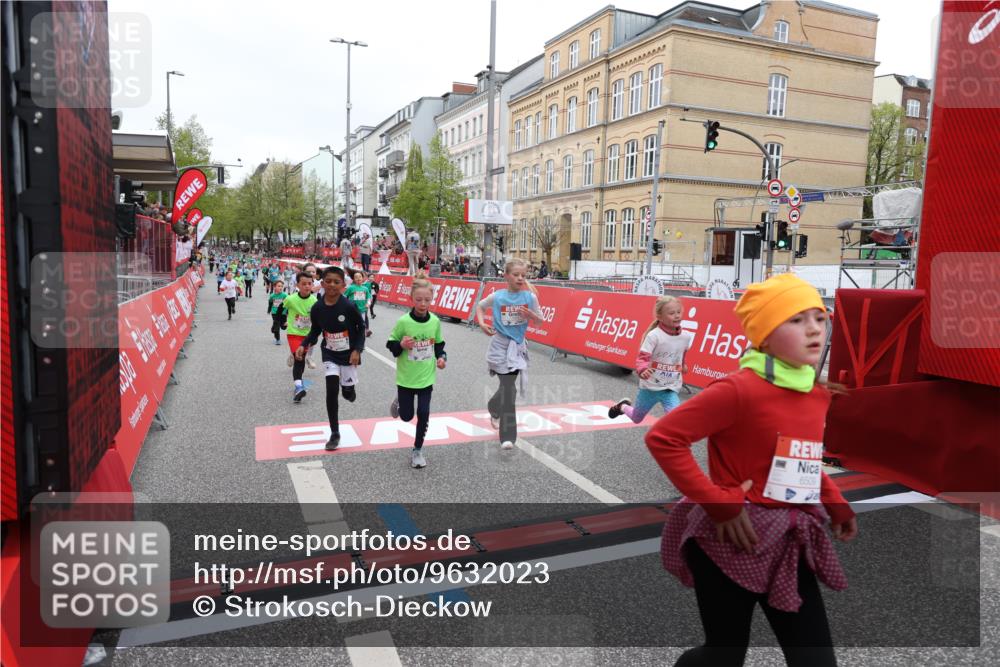 25.04.2026 - Das Zehntel Strokosch-Dieckow http://msf.ph/oto/9632023 25.04.2026 11:02:03 Ziel 5171, 5254, 5431, 5455, 5588, 5672, 5714, 5966, 6435, 6444, 6509, 6513, 7071, 7304, 7323, 7510, 7528, 7671, 7676, 7804 meine-sportfotos.de
