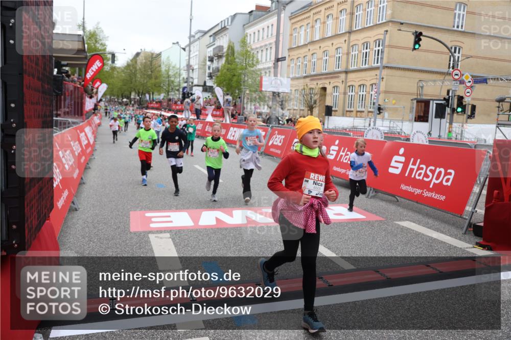 25.04.2026 - Das Zehntel Strokosch-Dieckow http://msf.ph/oto/9632029 25.04.2026 11:02:03 Ziel 5171, 5254, 5431, 5455, 5588, 5672, 5714, 5966, 6435, 6444, 6509, 6513, 7071, 7304, 7323, 7510, 7528, 7671, 7676, 7804 meine-sportfotos.de