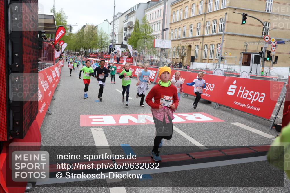 25.04.2026 - Das Zehntel Strokosch-Dieckow http://msf.ph/oto/9632032 25.04.2026 11:02:02 Ziel 5254, 5431, 5455, 5588, 5672, 5714, 5966, 6243, 6435, 6444, 6509, 6571, 6881, 7071, 7304, 7323, 7510, 7528, 7671, 7676, 7804 meine-sportfotos.de