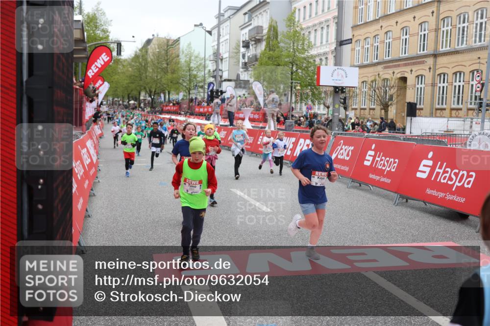 25.04.2026 - Das Zehntel Strokosch-Dieckow http://msf.ph/oto/9632054 25.04.2026 11:02:00 Ziel 5211, 5431, 5455, 5596, 5597, 5672, 5714, 5966, 6240, 6243, 6251, 6509, 6529, 6537, 6571, 6881, 7071, 7323, 7495, 7510, 7528, 7676, 7686, 7804 meine-sportfotos.de