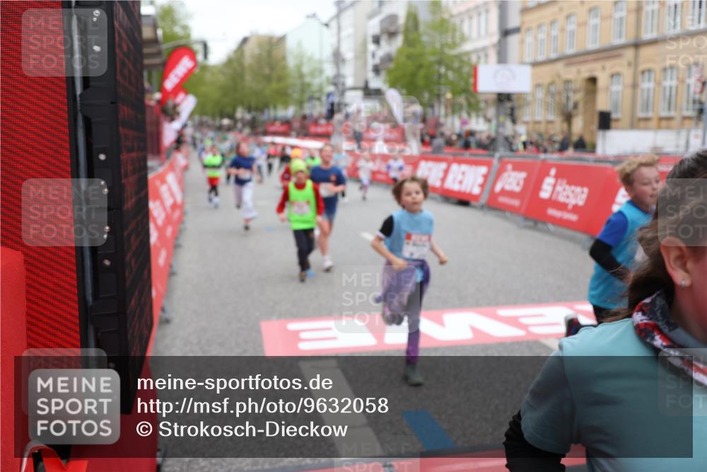 25.04.2026 - Das Zehntel Strokosch-Dieckow http://msf.ph/oto/9632058 25.04.2026 11:01:59 Ziel 5211, 5431, 5455, 5596, 5597, 5672, 5714, 5966, 6240, 6243, 6251, 6529, 6537, 6571, 6698, 6881, 7071, 7323, 7495, 7510, 7528, 7676, 7686, 7804 meine-sportfotos.de